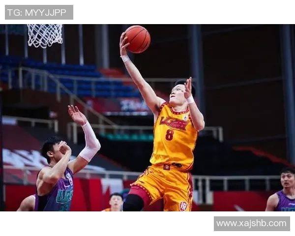 实时新闻南京篮球队防反战术解析与实战应用探讨